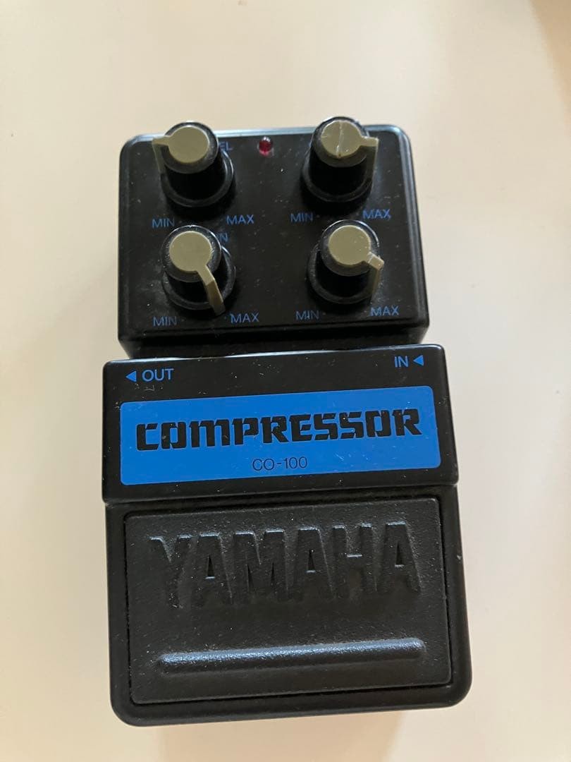 Yamaha CO-100 Compressor Pedal VCA Low-Noise 4-Control Knobs Used