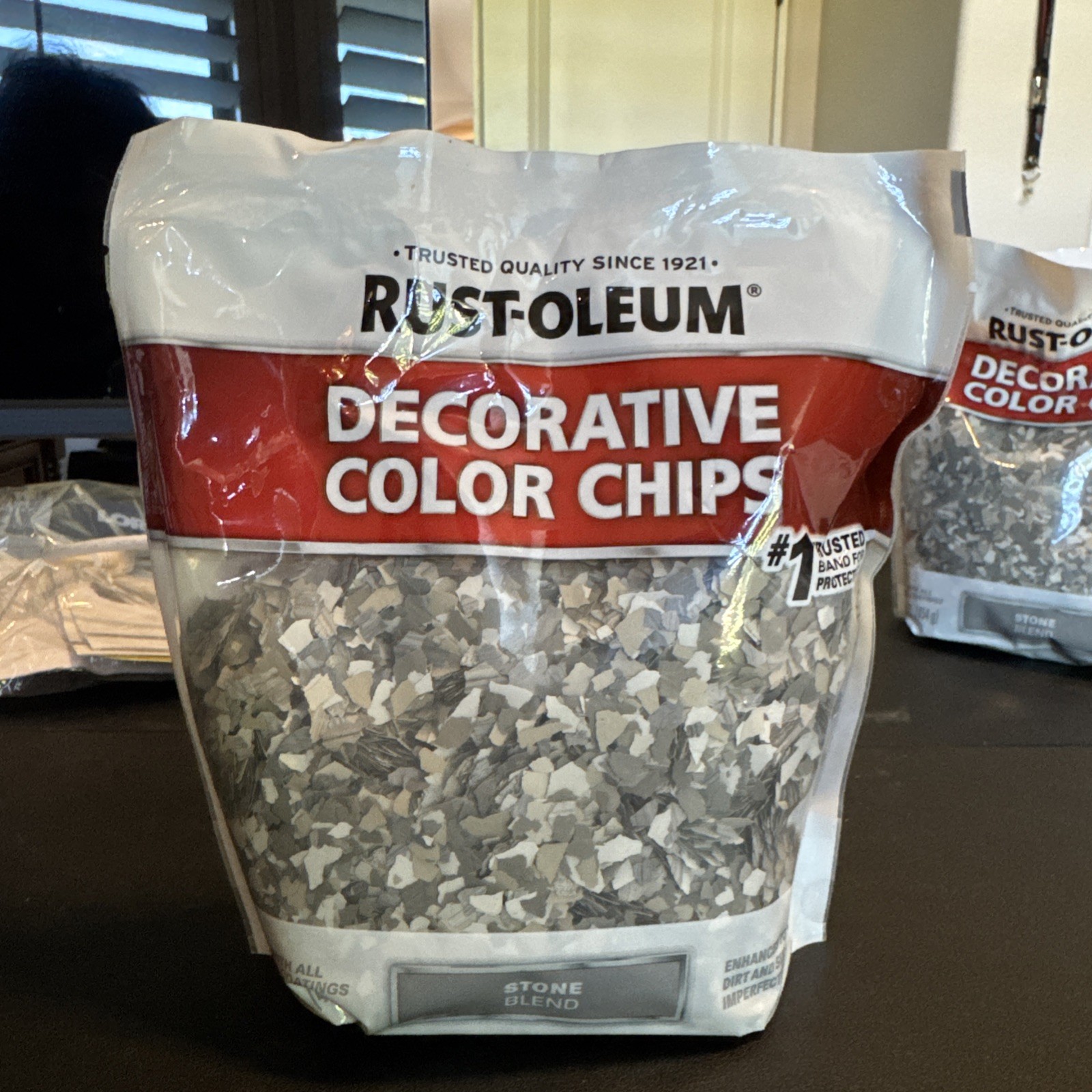 Rust-Oleum 382289 1 lb. Stone Decorative Color Chips NEW