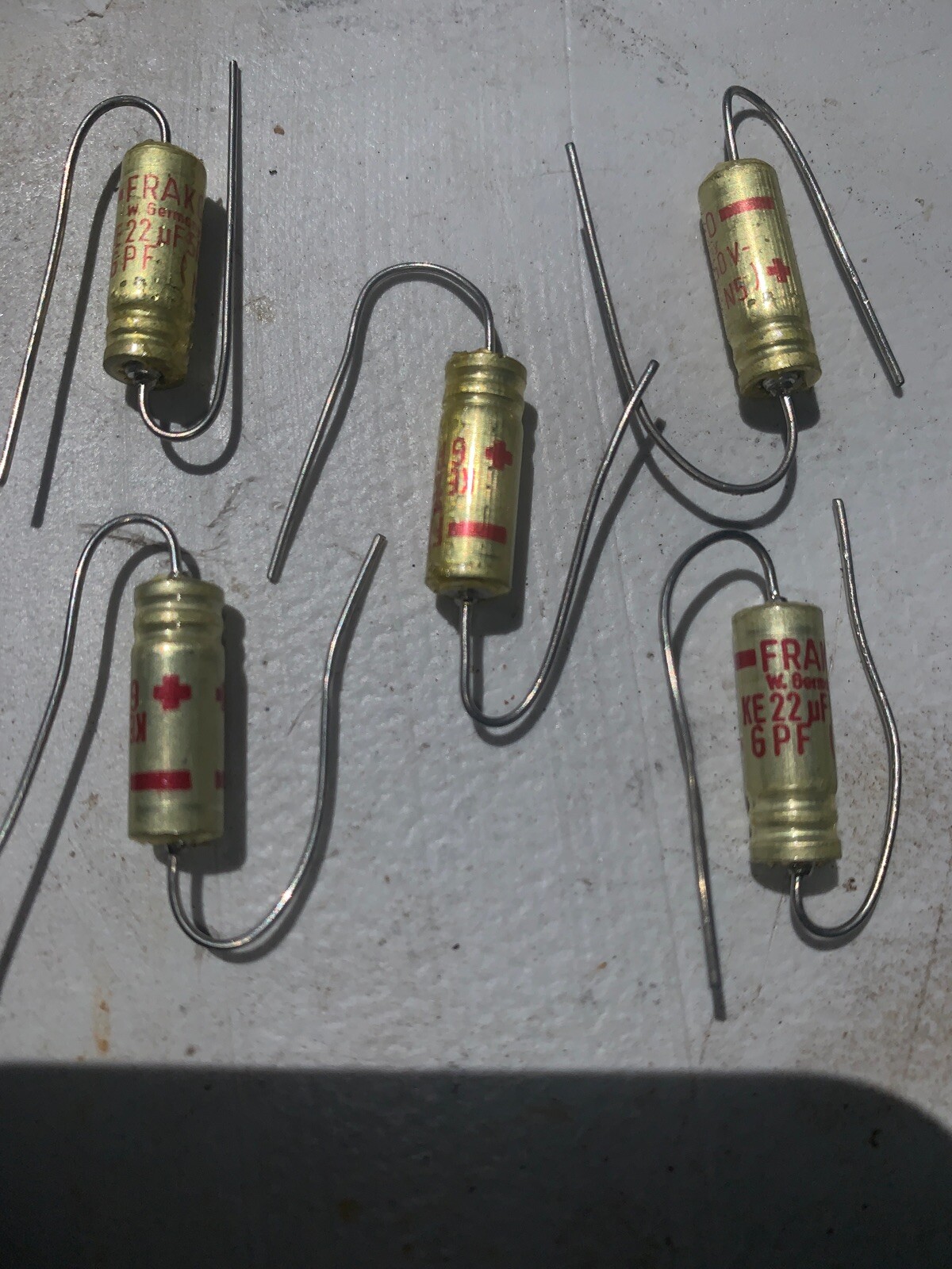 FRAKO 50 Volt KE 22uF Electrolytic Cap’s Axial GPF (M4)Red Mark NOS Qty (5)
