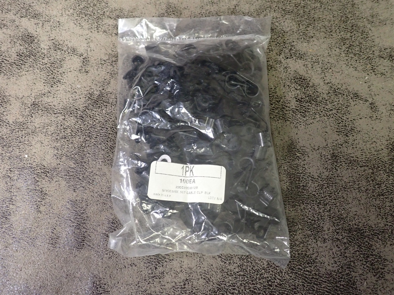 22CC37C0312B 5/16" Black Plastic Cable Clamp 100 Pack (D20)