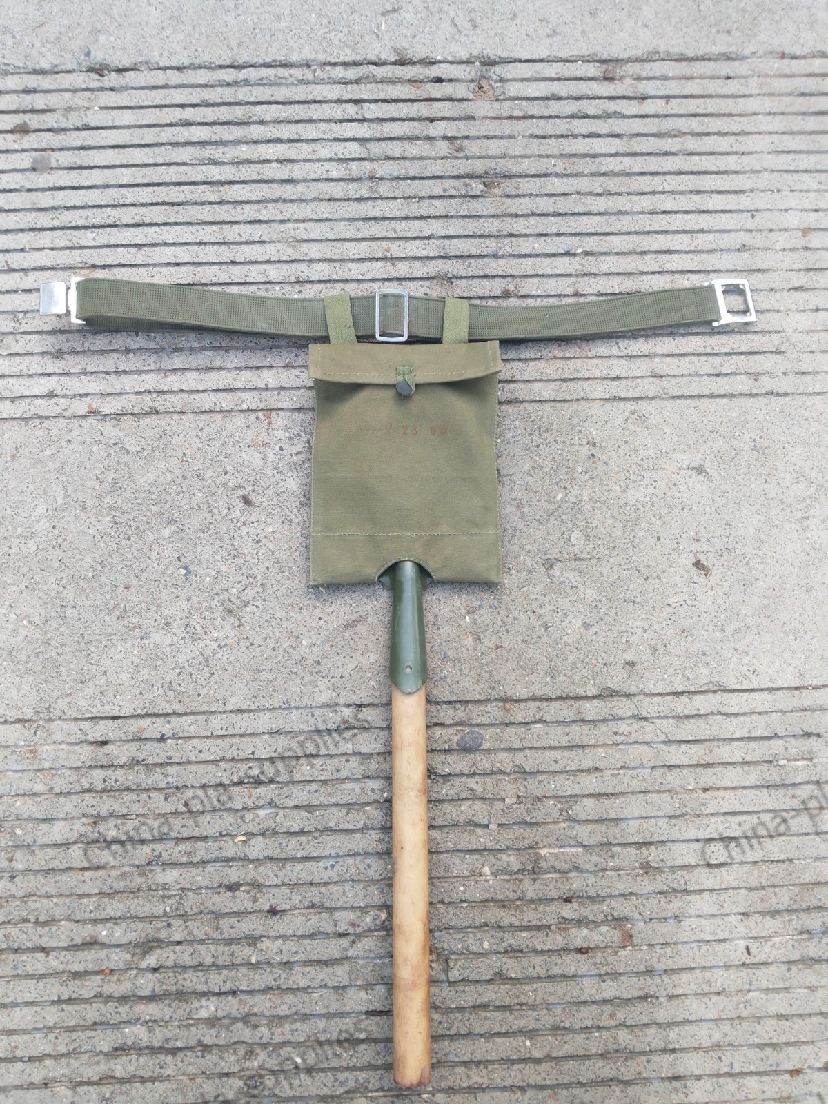Vietnam Era Rare Chinese canvas military shovel cover unissued small