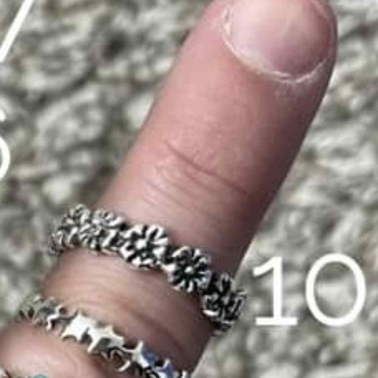 Floral Sterling Band Ring - 9