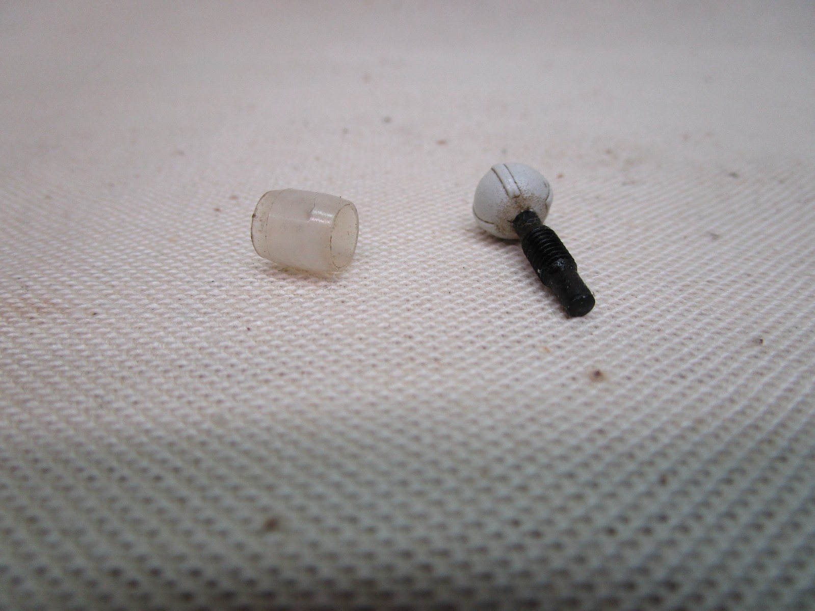PFAFF Model 1473 CD Creative Needle Set Screw with Roller fits many more Models
