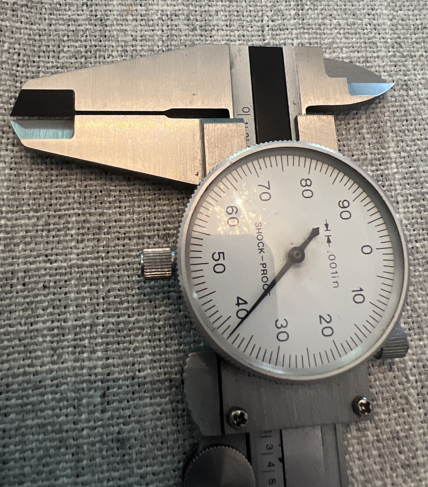 DIAL CALIPER Shockproof .001 NICE