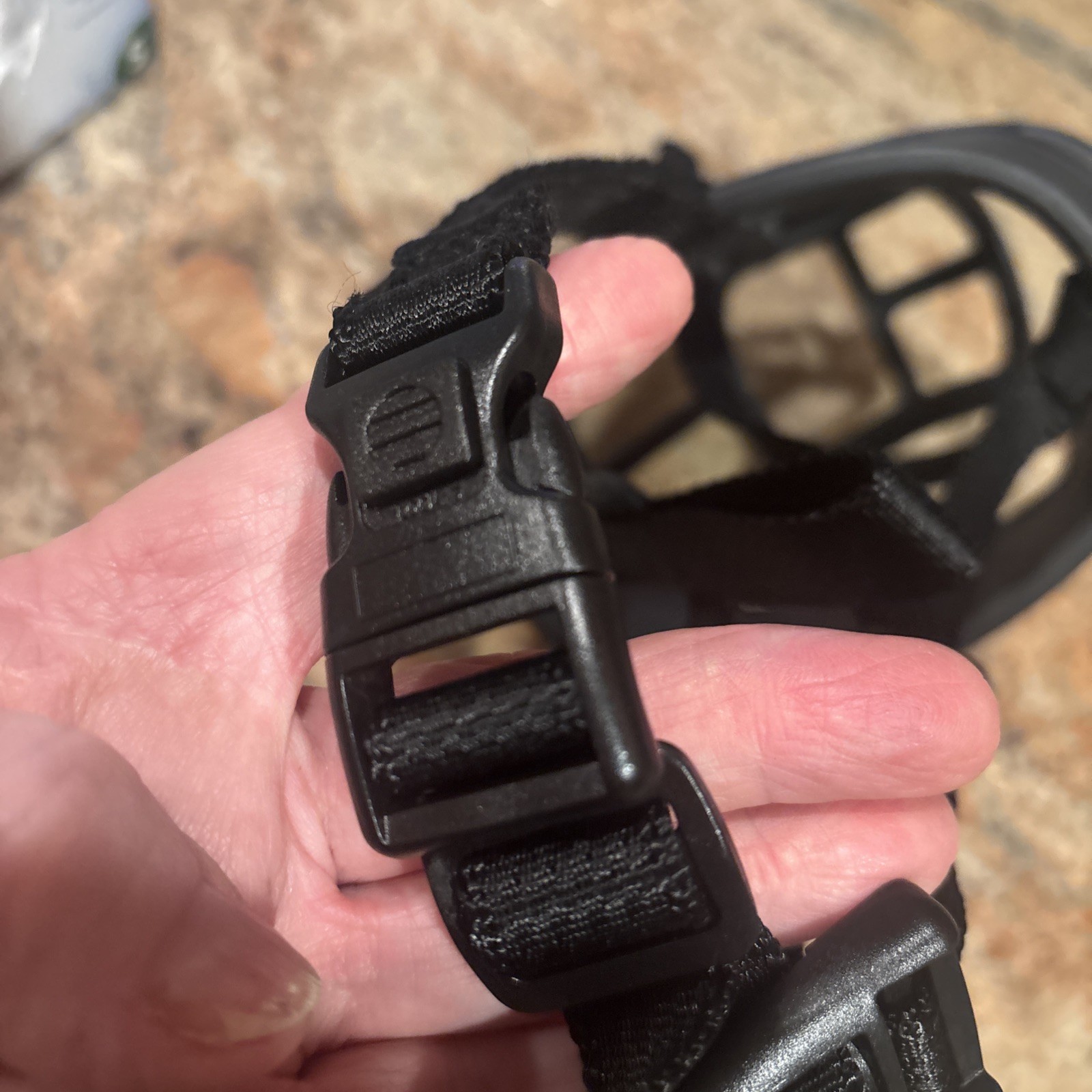 BASKERVILLE, SIZE 5 ULTRA DOG MUZZLE, NWOT