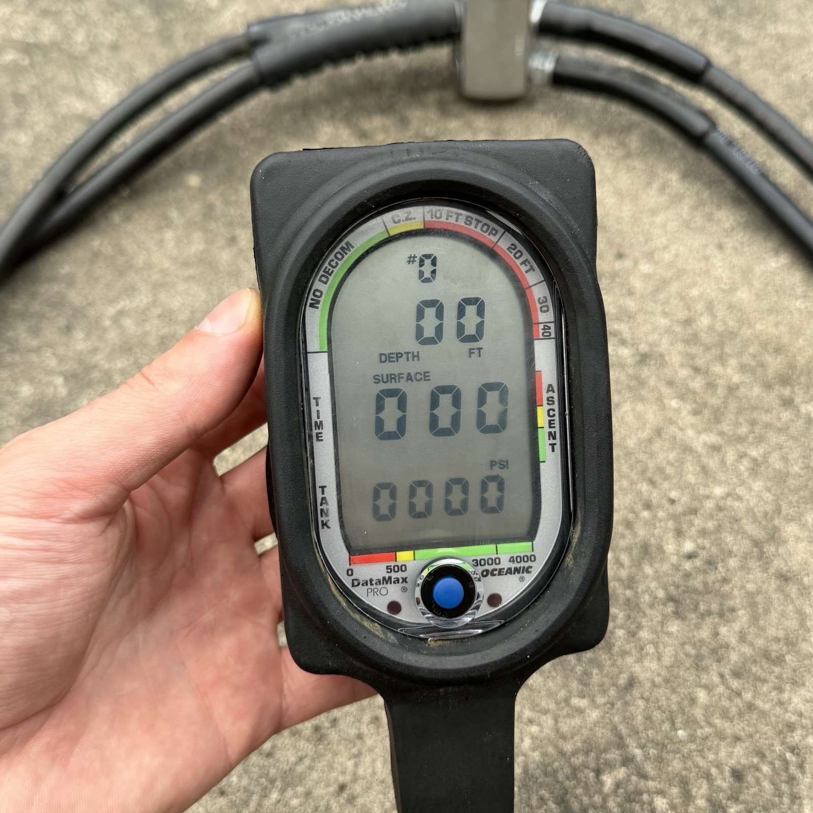 Oceanic Scuba Regulator Set with DataMax Pro Computer