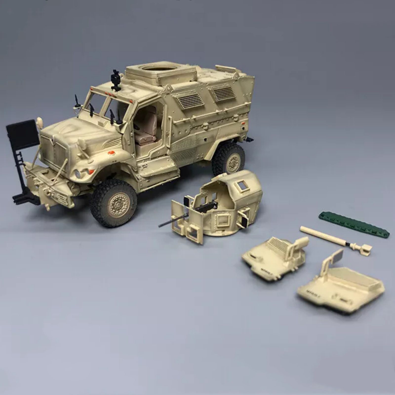 4.3in M1224 US MaxxPro Mine Resistant Anti Ambush Vehicle Finished Model Toy Set