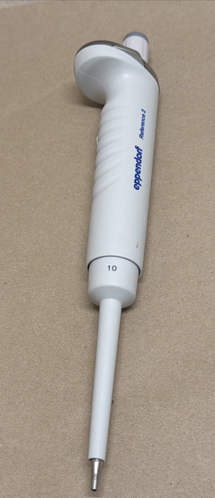 Eppendorf Reference 2 Manual Pipette Single  10-100 µL 4924000053