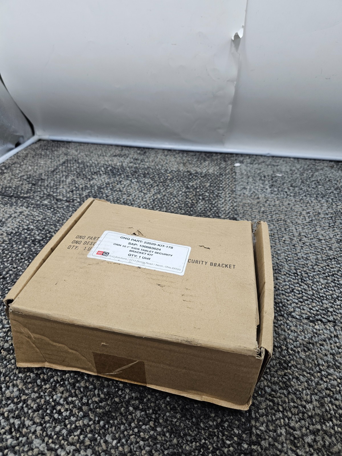 ONQ 22029-KIT-178 Tablet Security Bracket 10.1" ONN