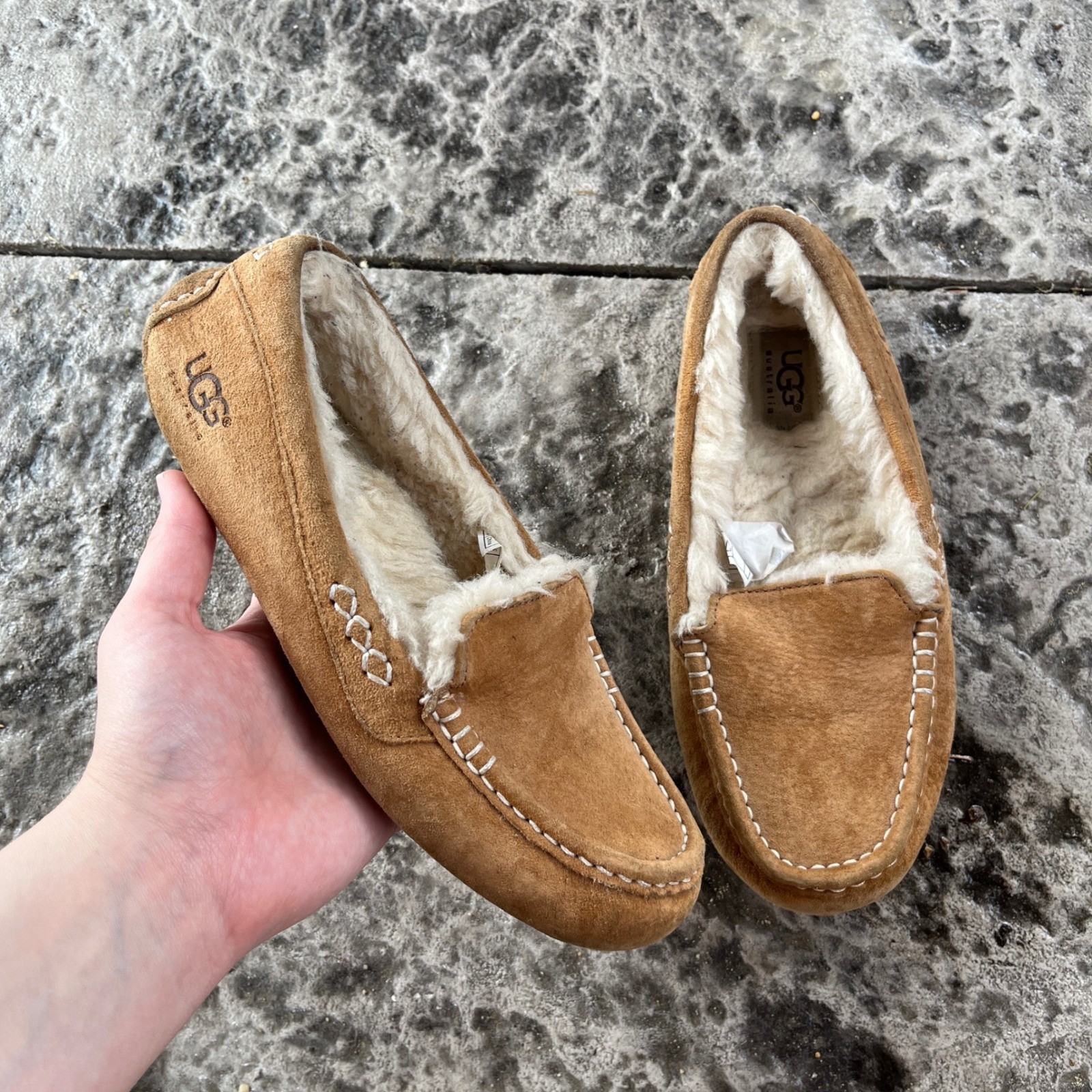 UGG Australia Ansley Chestnut Suede Moccasin Slippers 3312 Womens Size 6