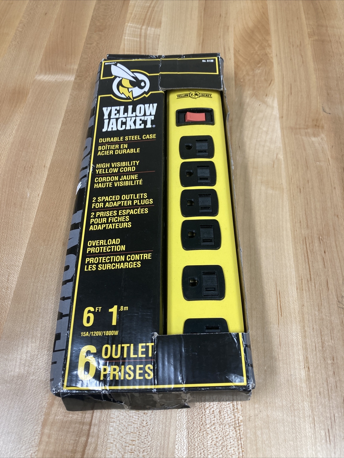 Southwire Yellow Jacket 6 ft. L 6 outlets Power Strip Yellow New