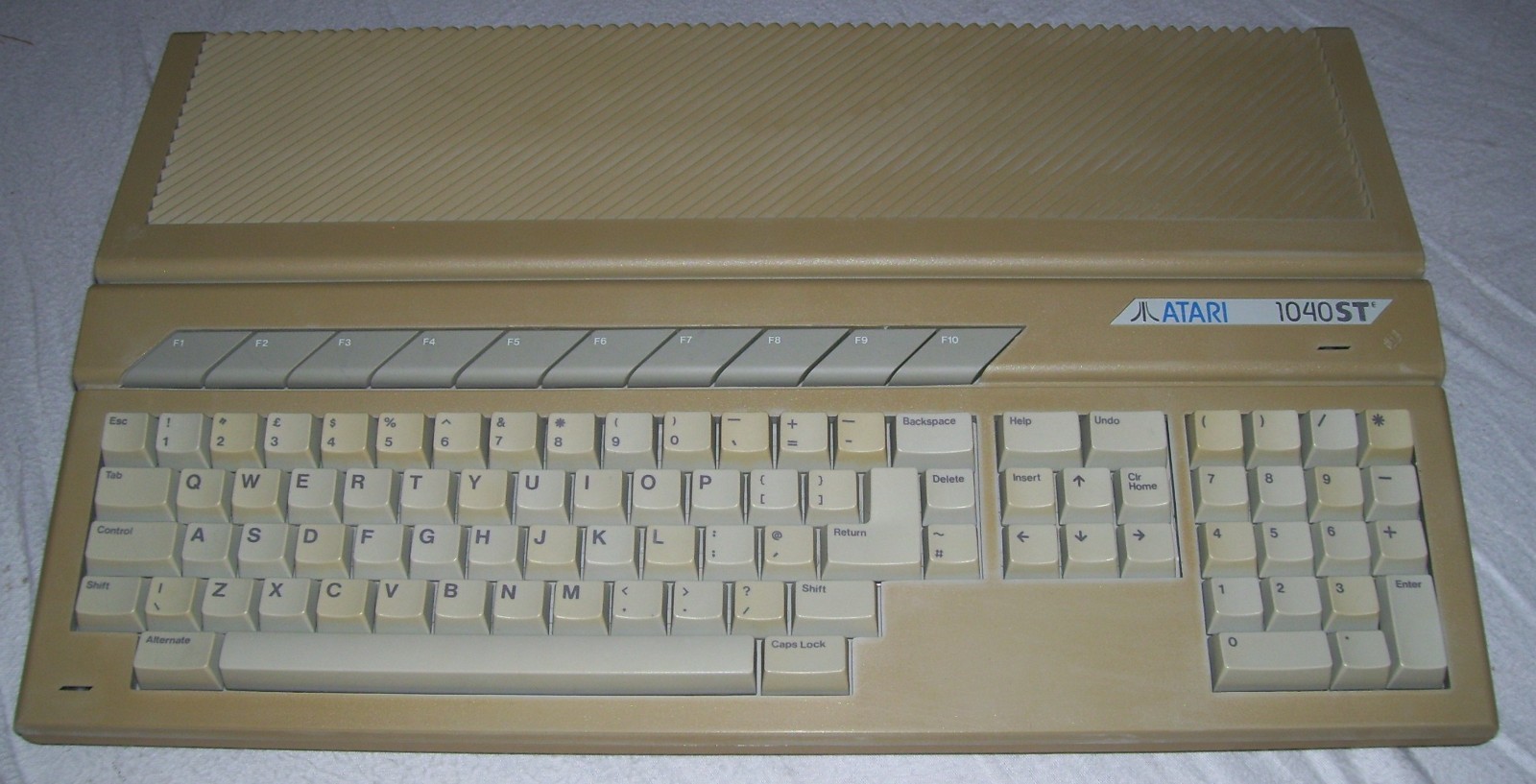 Atari ST 1040 STE Computer 4MB 4096 Memory TOS 1.62 Good DMA 720K FDD TESTED OK