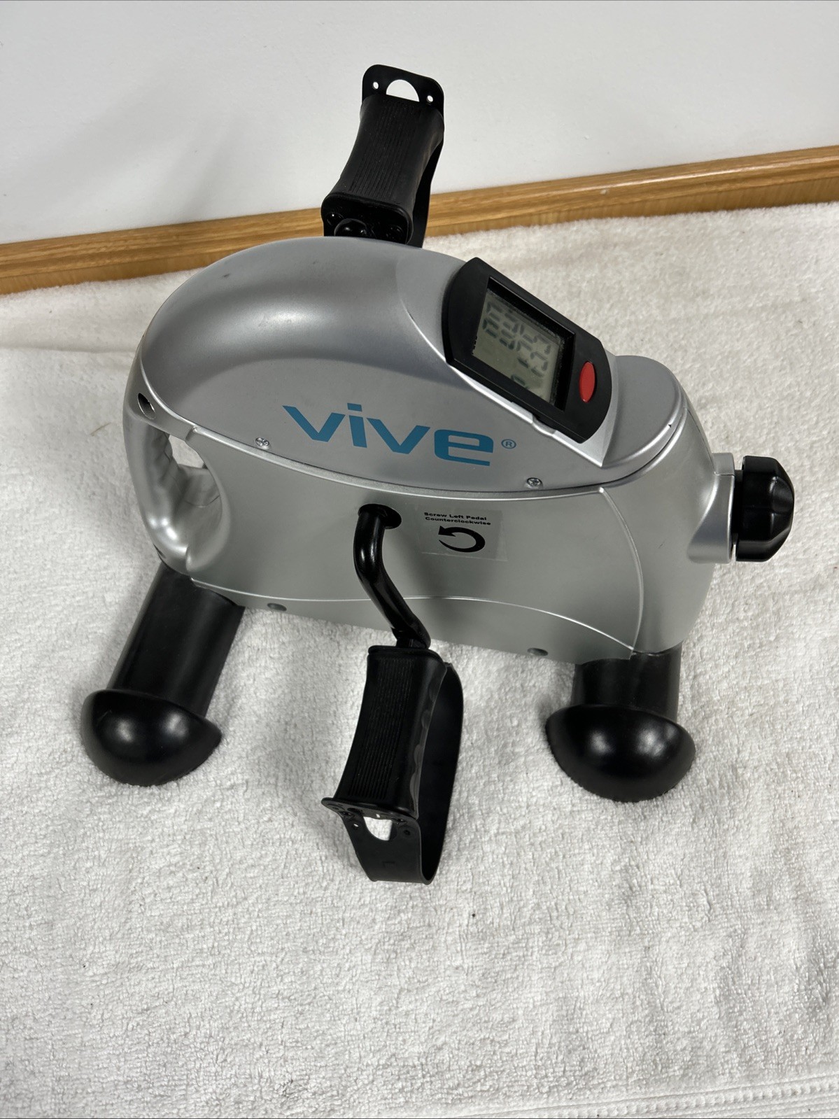 Mini Elliptical Vive Portable Pedal Exerciser EUC Works!