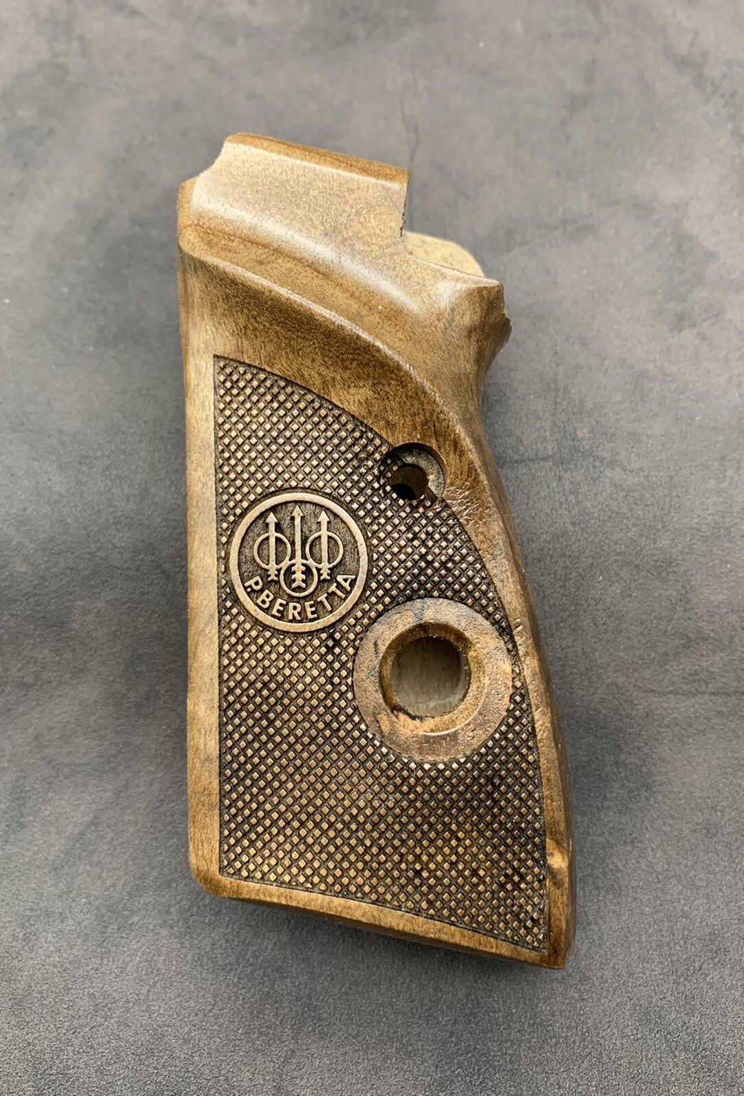 Beretta Model 76 Turkish Walnut Wood Grips Set. Handmade. Checkered Fits Mod 101