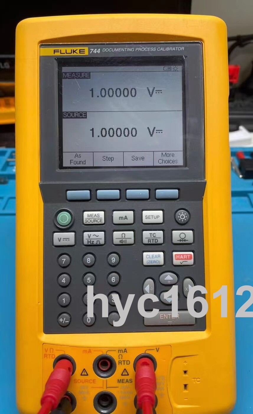 Fluke 744 Documenting Multifunction Process Calibrator##1#