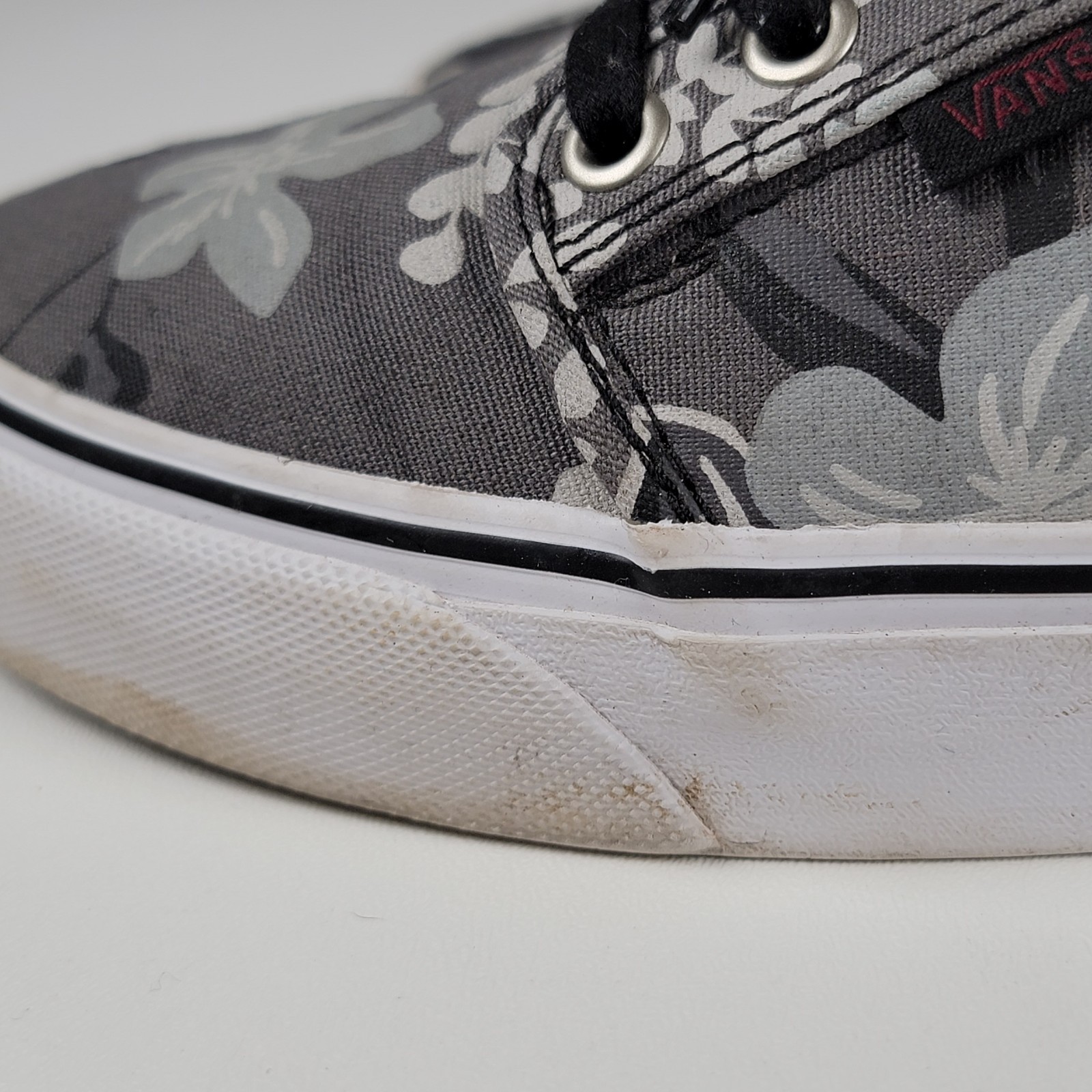 Vans Pro Ultracush HD Skateboard Shoes. Men Size 6.5 Multi Color Flowers