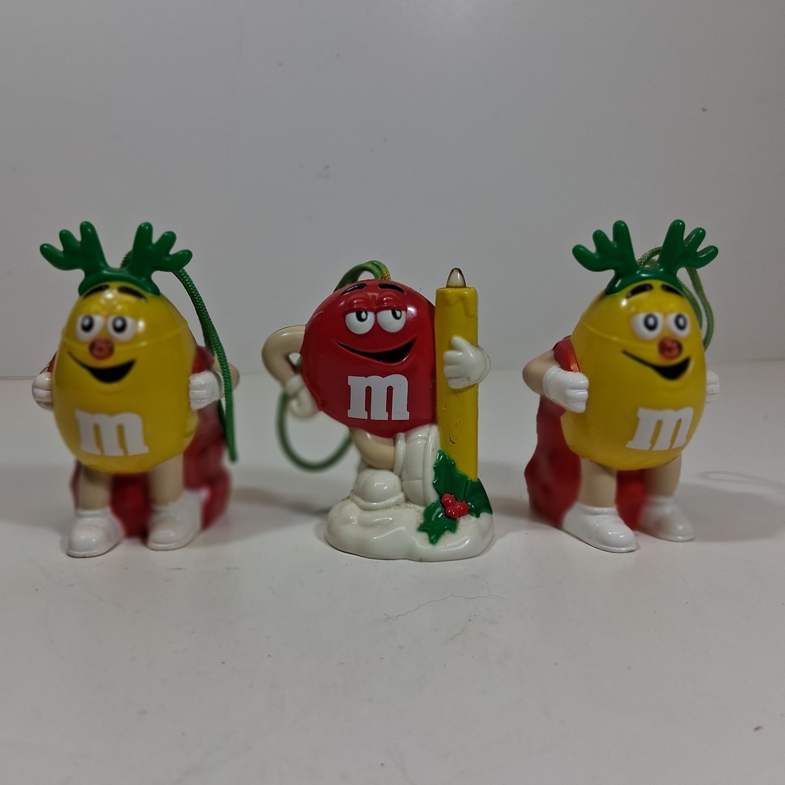 M&M 3 Christmas Ormanents 1 Red 2 Yellow Need Batteries Not Included