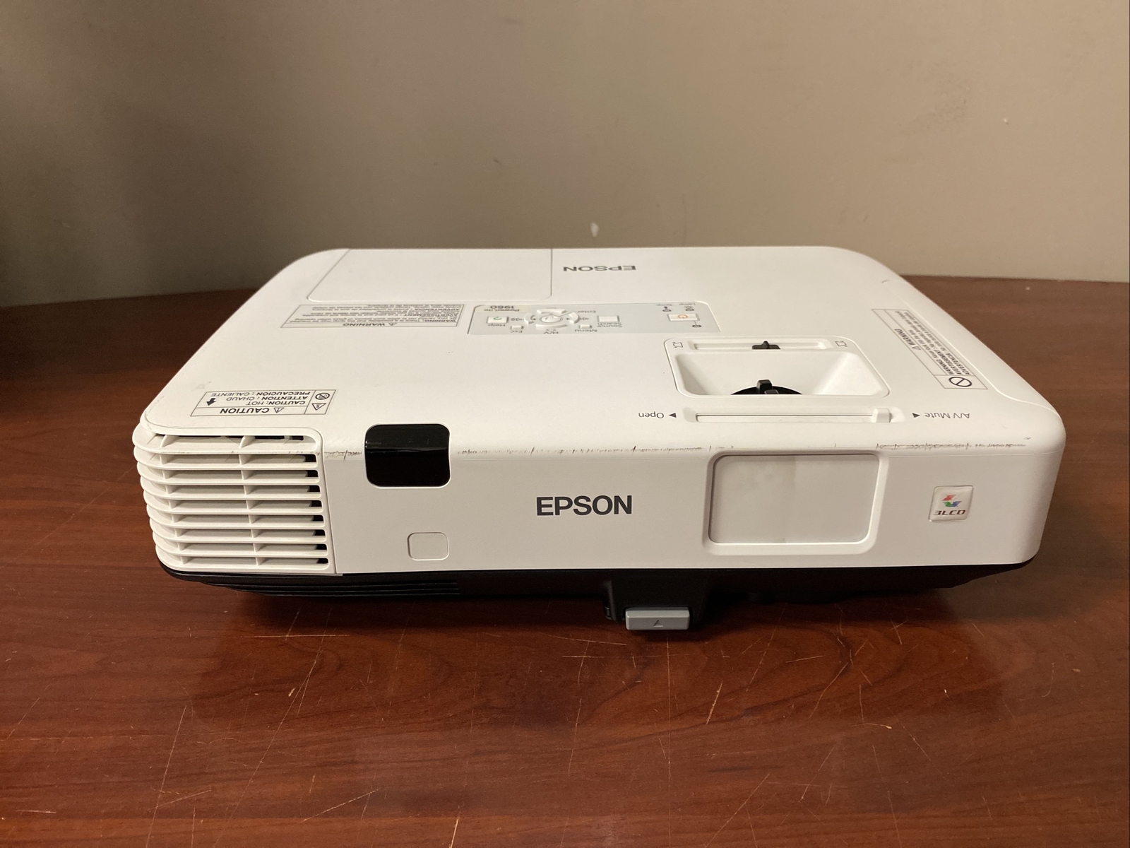 Epson Projector Powerlite 1960 Lamp Hours Less Than 20 c-x