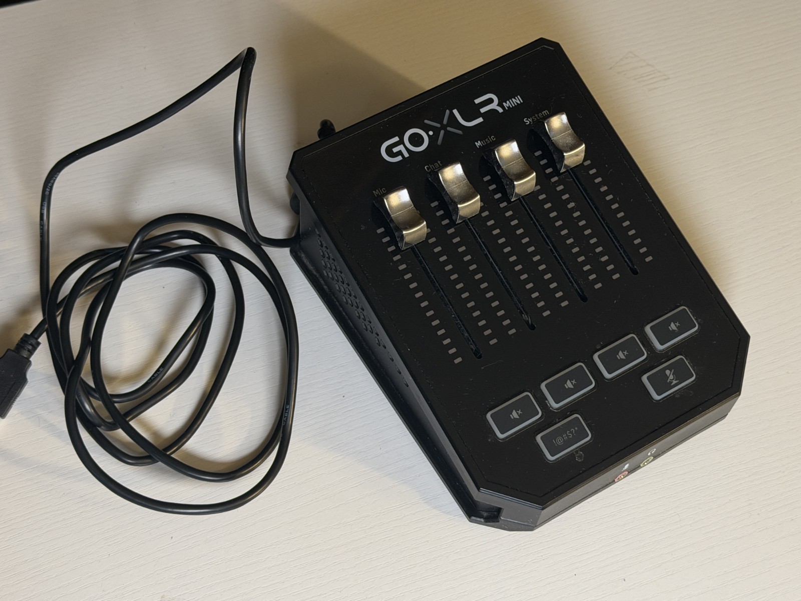 TC-Helicon GoXLR Mini USB Audio Interface Desktop Mixer Streaming Tested