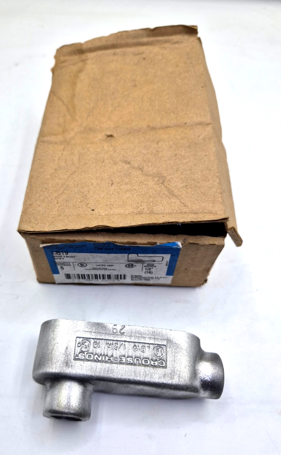 Box of 5 COOPER/CROUSE-HINDS LB19 CONDUIT OUTLET BODY SIZE 1/2"