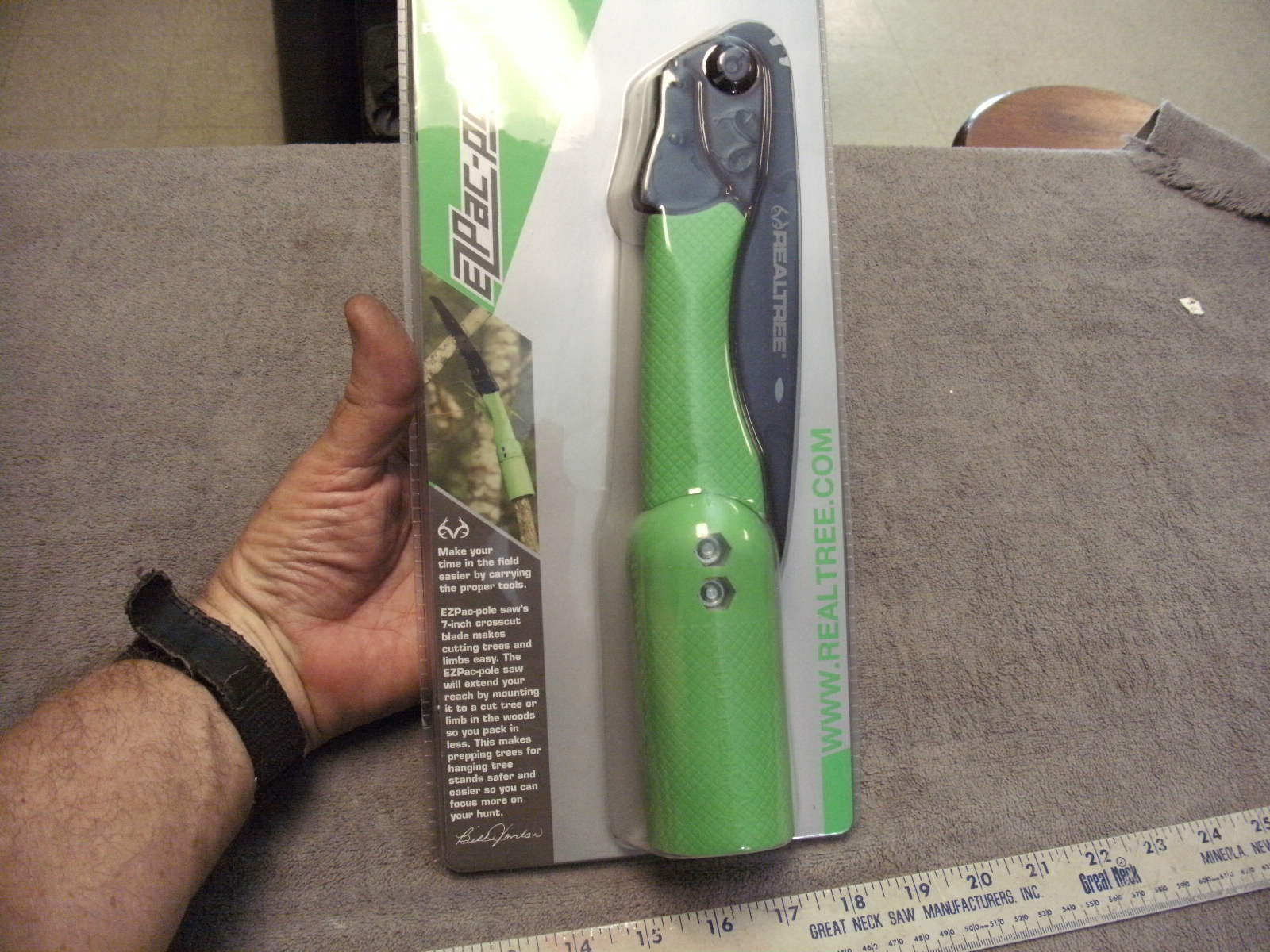Realtree EZPac-Pole Saw, new in package