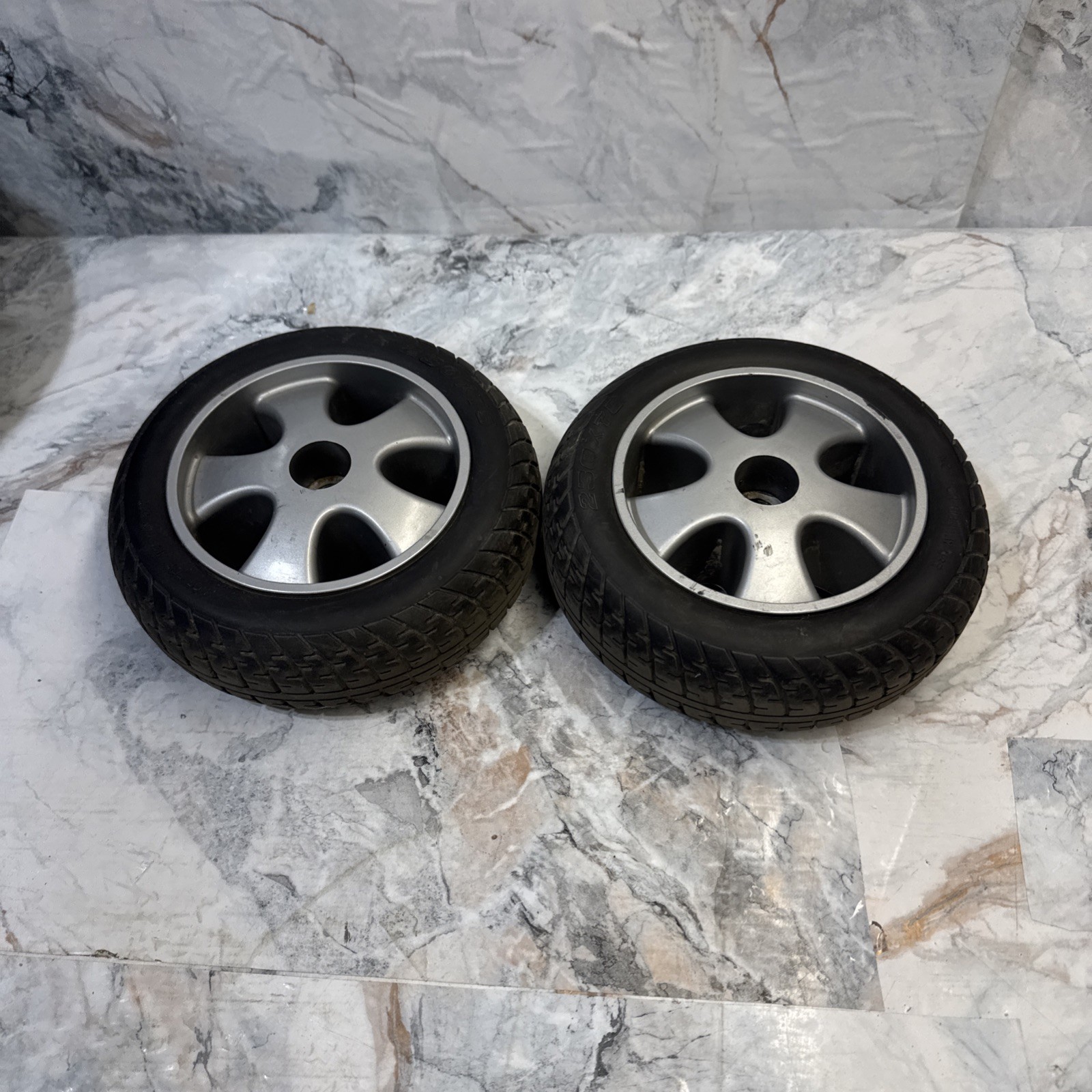 PAIR Front Wheels Tires *4 wheel Drive Phoenix HD 4 Mobility Scooter Parts