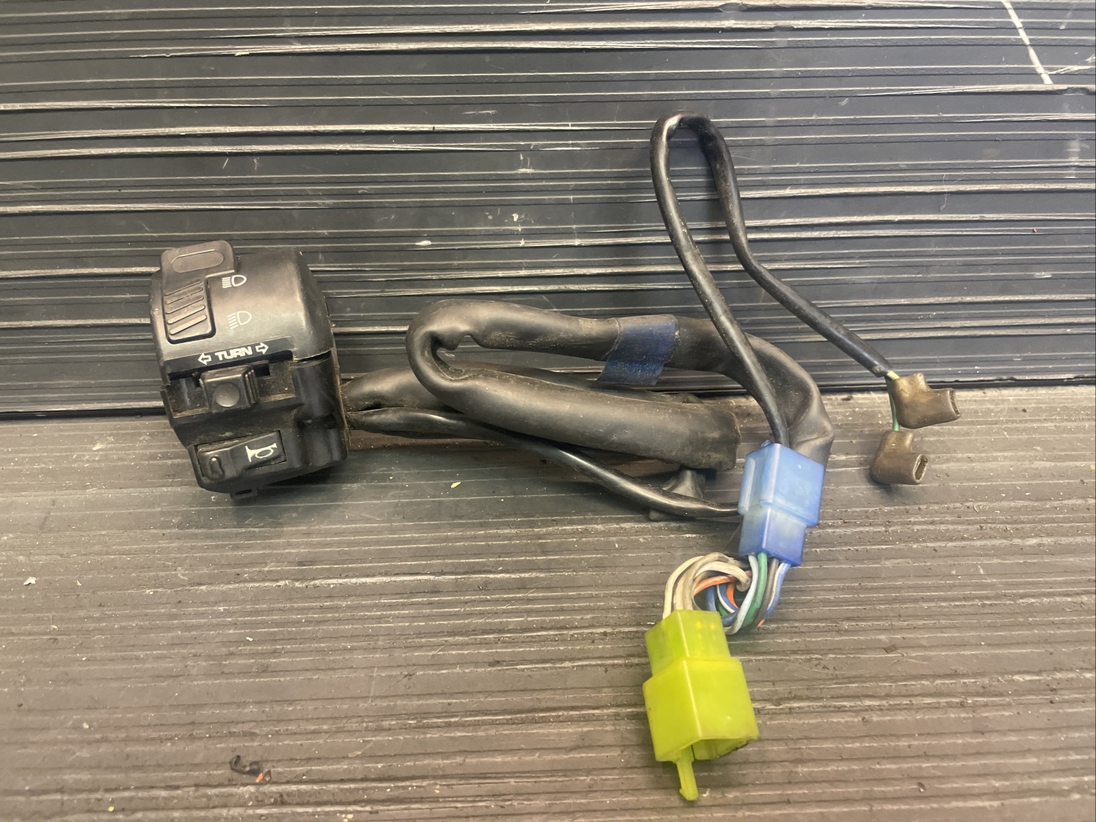 1998 Honda VTR1000 Super Hawk 1000 Left handlebar headlight switch #1