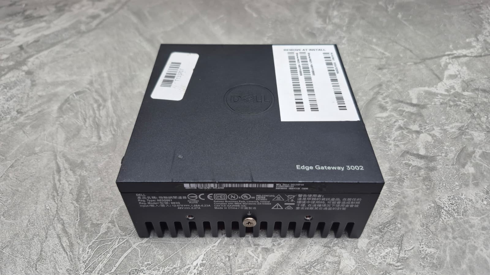Dell Edge Gateway 3002 – Dual-Core Intel Atom Fanless Industrial IoT Gateway