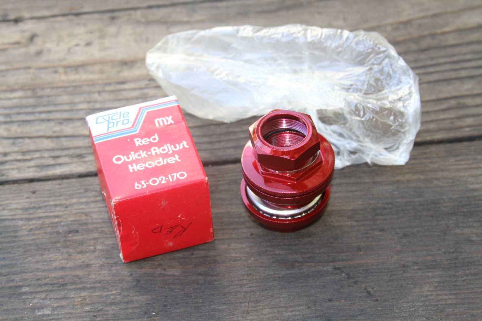 Cycle Pro MX red quick adjust headset 1" 32.7 26.4 NEW NOS 1982 21.1