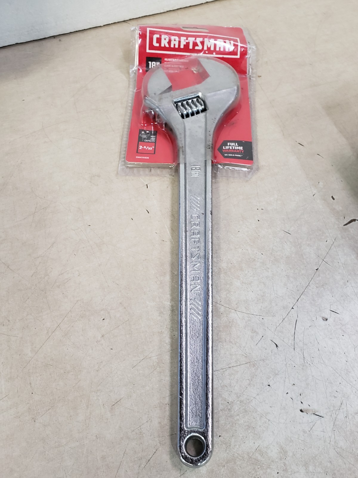 CRAFTSMAN 18" Steel Adjustable Wrench 2-5/32" Max Jaw CMMT81626