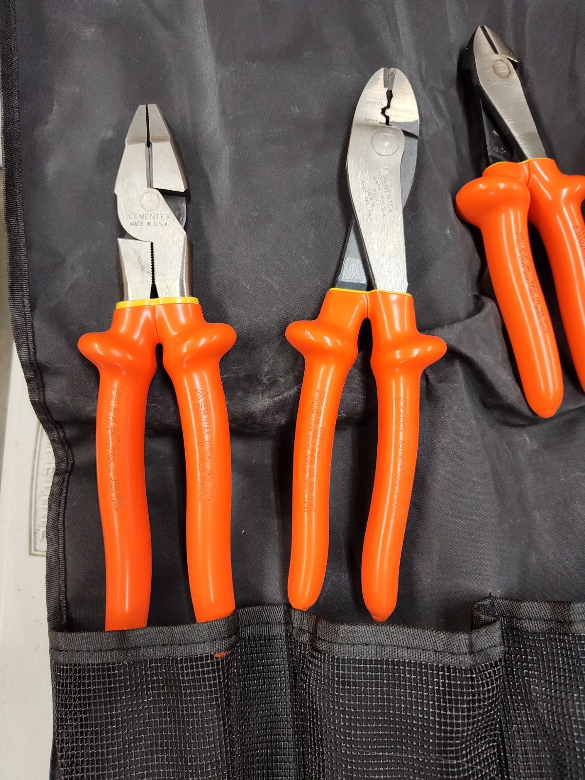 Cementex Basic Electrician's Tool Kit Set of 8 with Roll Case TR-9ELK