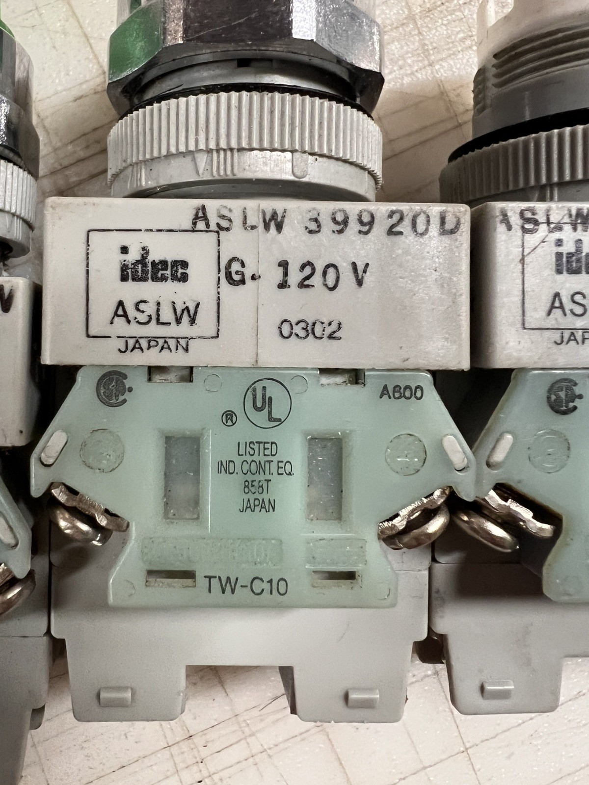 IDEC Selector Switch ASLW39920D-G QTY X4
