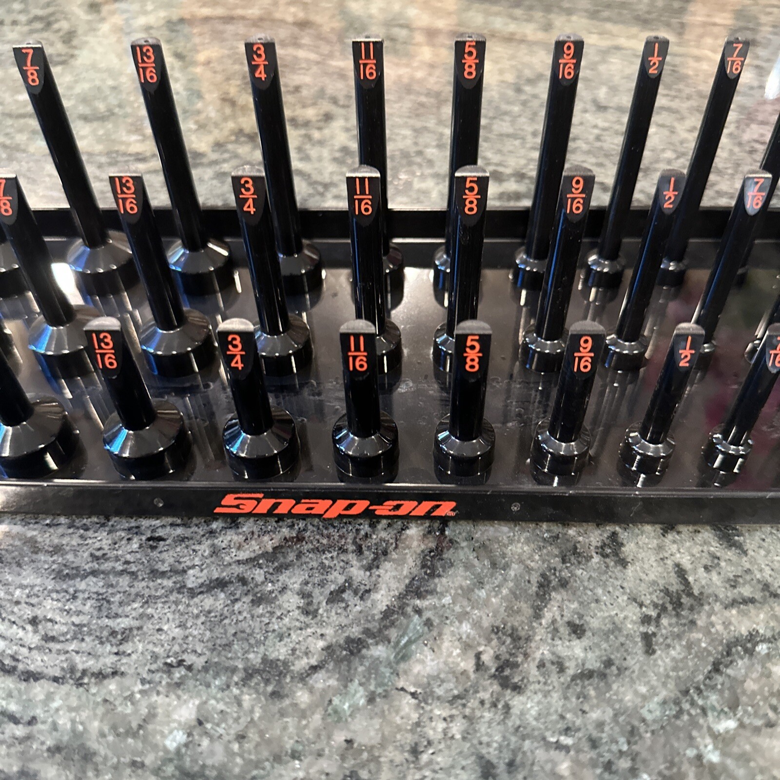 Snap On ka383frbk 3/8" sae post 3 row socket tray black
