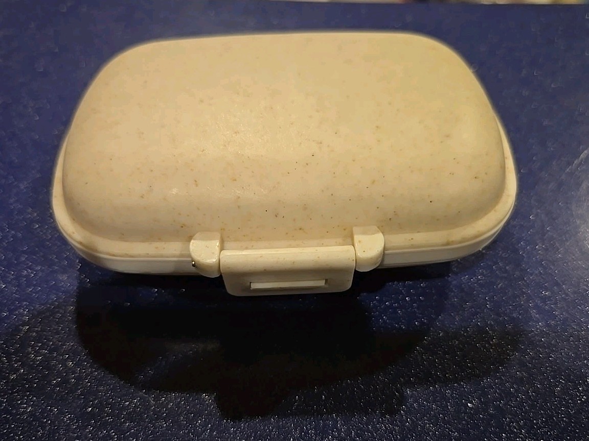 pill organizer
