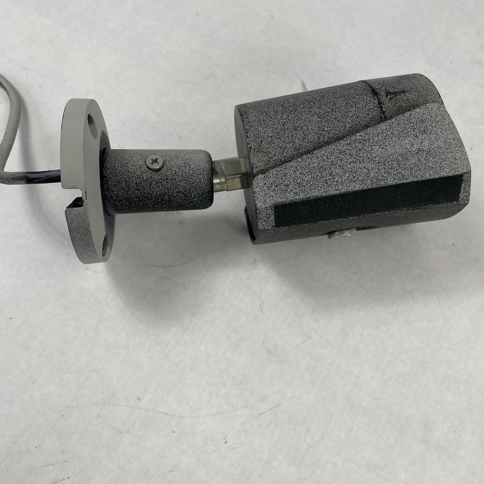 Lorex LNB4321-C 4MP HD IP IR Bullet Camera Untested