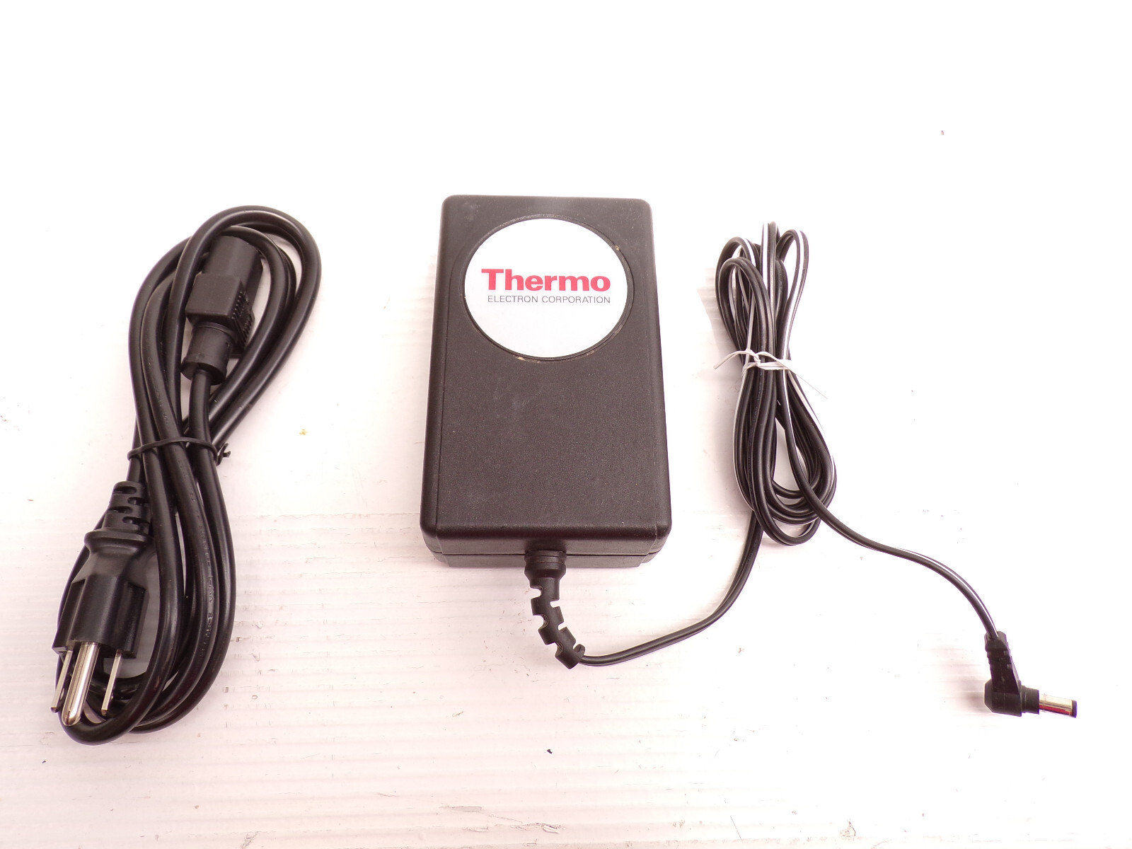 Thermo ite AC POWER Adapter charger SW109 + 9V.