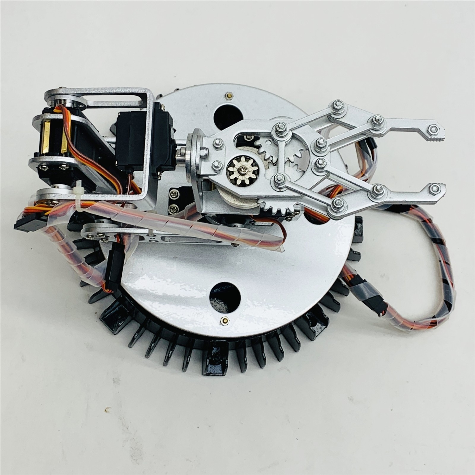 Global Specialties R700 C-Programmable 6-Degree Vector Aluminum Robotic Arm