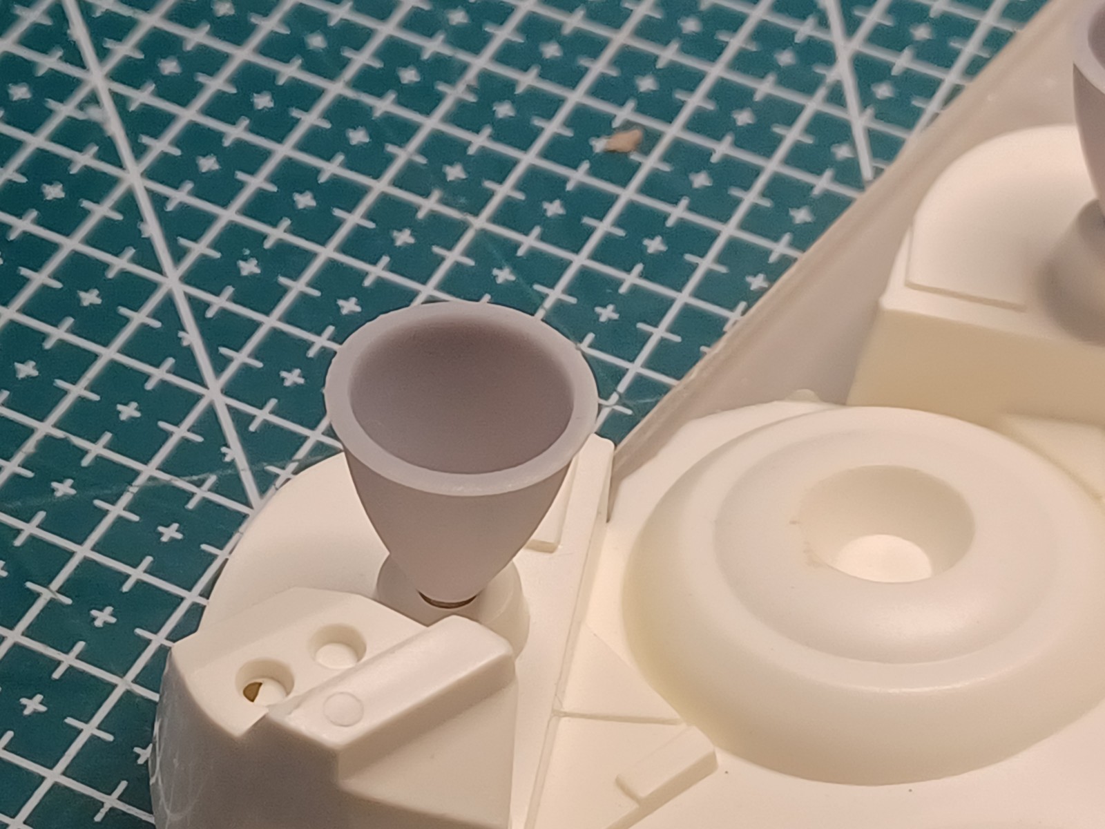 1/72 Space Shuttle Engine Upgrades. 3 Mains And 2 OMS to Fix Those Kit. Resin