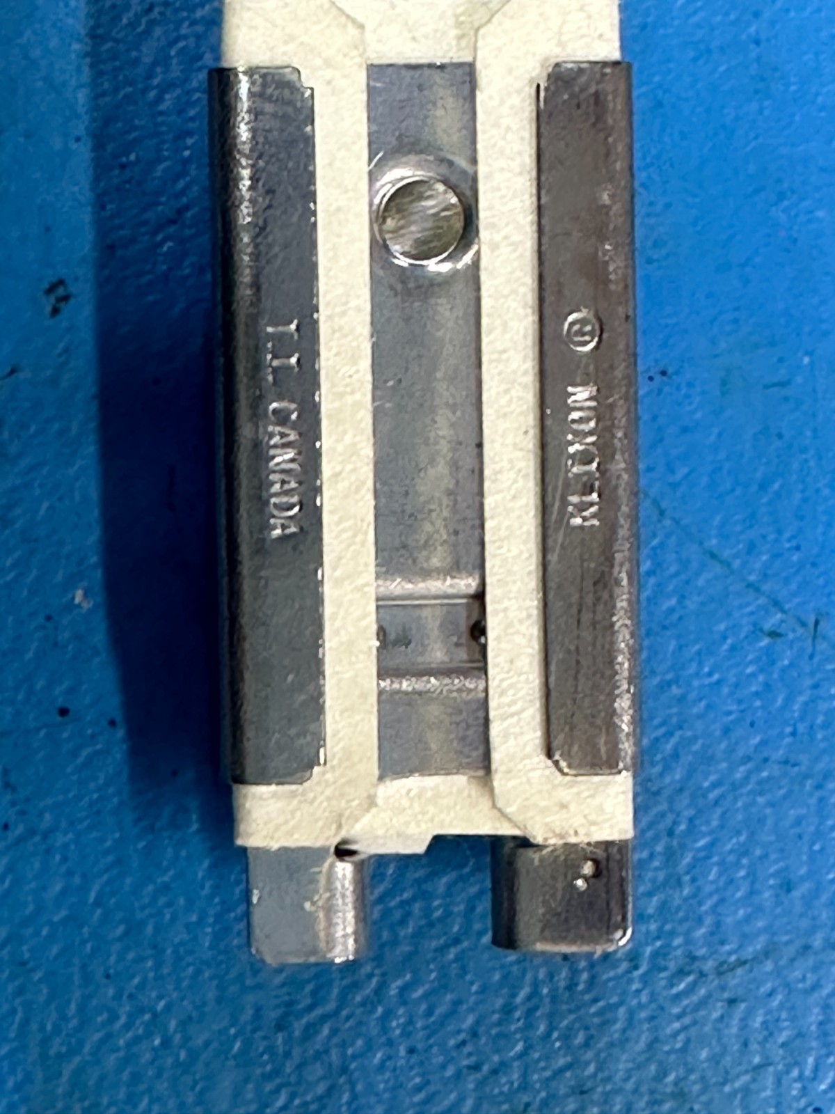 Sensata Technologies KLIXON 8AM2JVKA817H Automatic-reset thermal motor protector