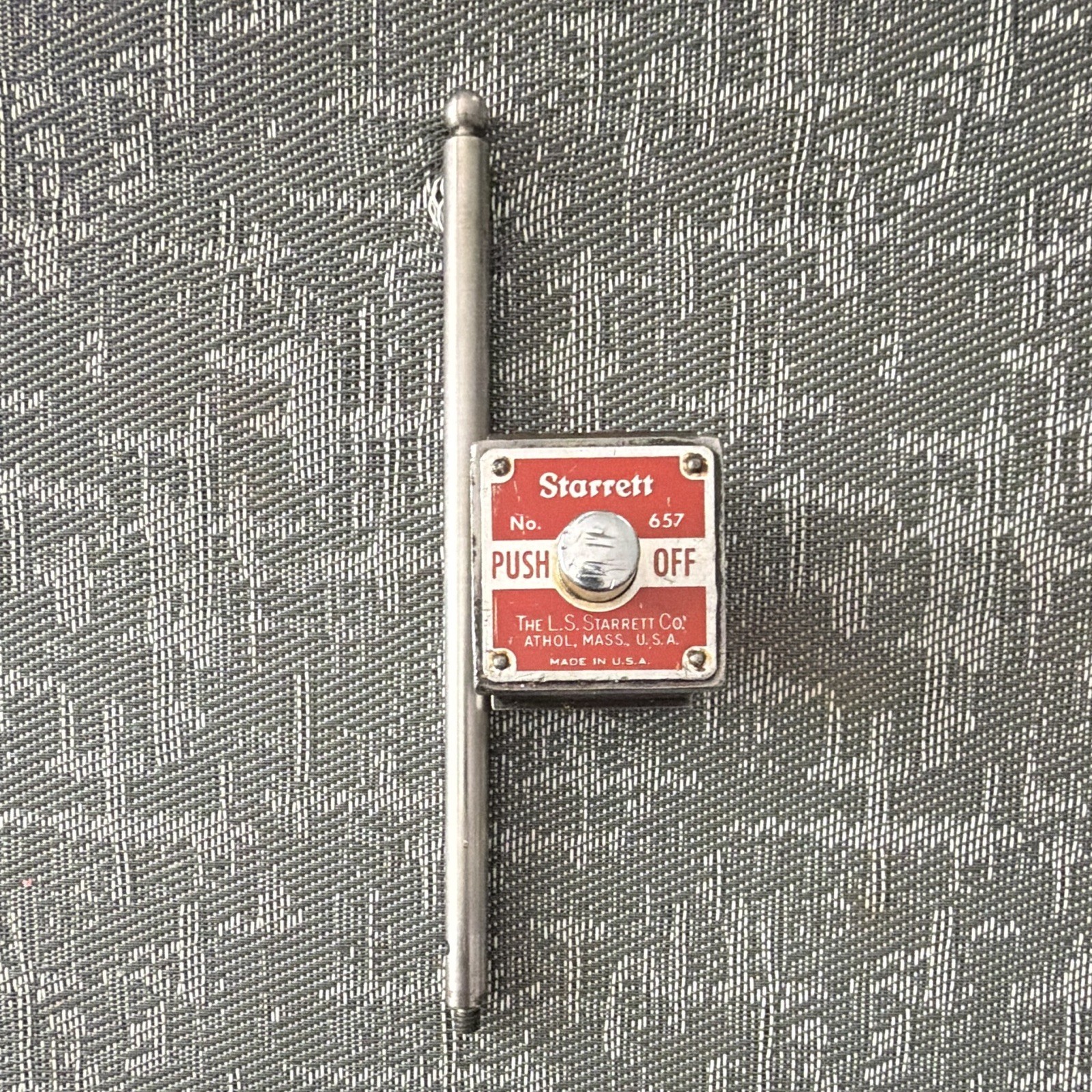 Starrett No. 657 Magnetic Base Indicator Holder Push/Off