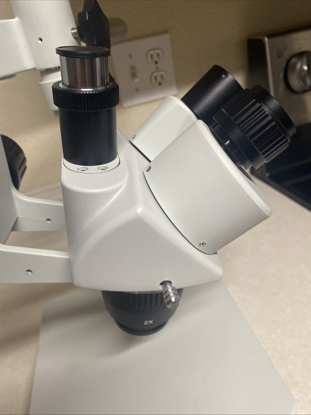 Amscope SM-3T Professional Trinocular Stereo Zoom Microscope