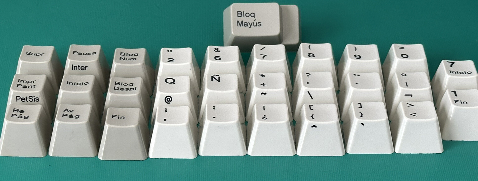 SPANISH Language KEYCAPS IBM Model M Keyboard Buckling Spring Keys Caps IN STOCK