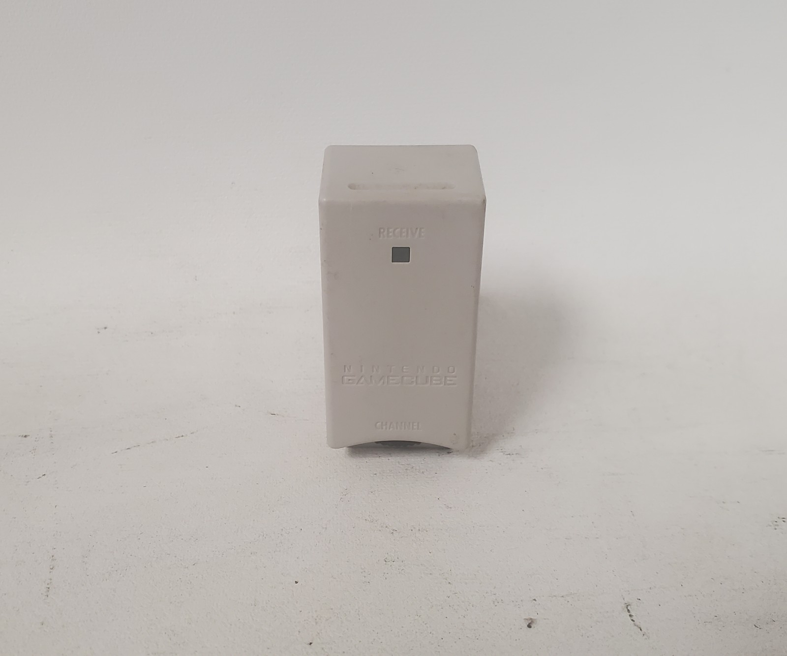 Vintage Gaming Nintendo DOL-005 Wireless Receiver for Gamecube Wavebird