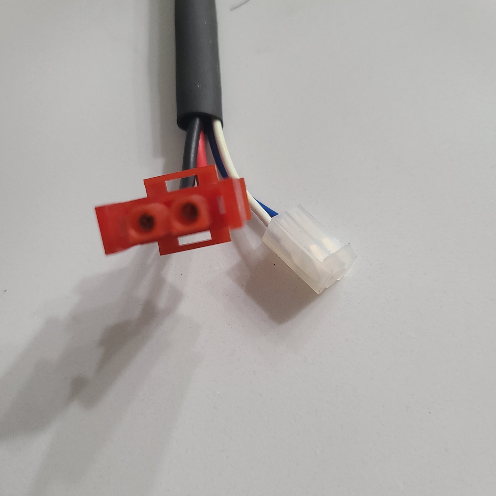 Connector Socket 3-Pin 4 Wire Charging Port for battary.