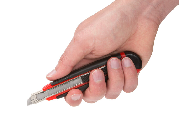 Compact Auto-Load Snap-Off Utility Knife TEKTON 6906
