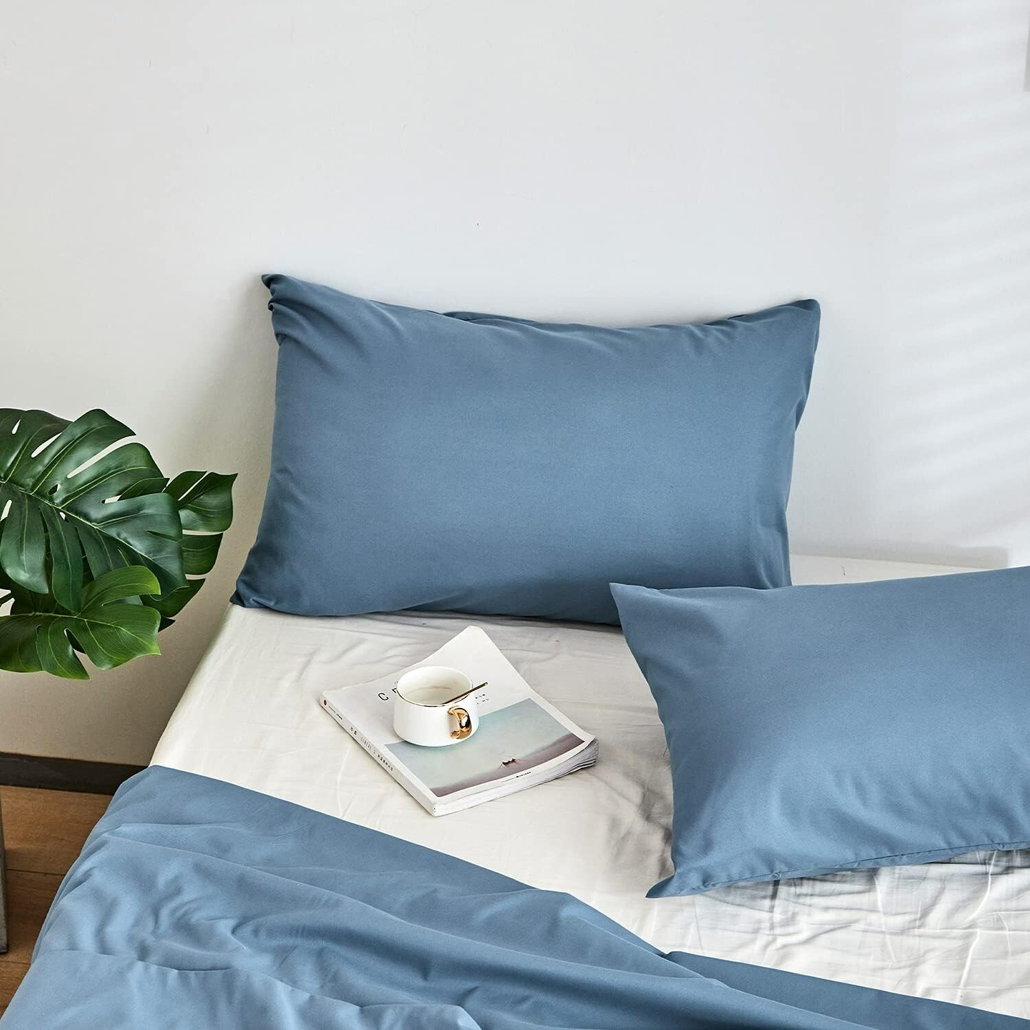 NEW- Set of 8 - Koreyoshi Soft Microfiber Cooling Pillowcases Standard 20x26 in