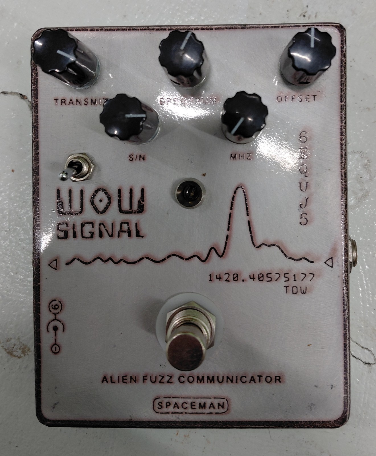 Spaceman Wow Signal Alien Fuzz Communicator Clone.