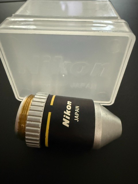 Nikon E 10 0.25 160/- Microscope Objective Lens Made in Japan Vintage in Case