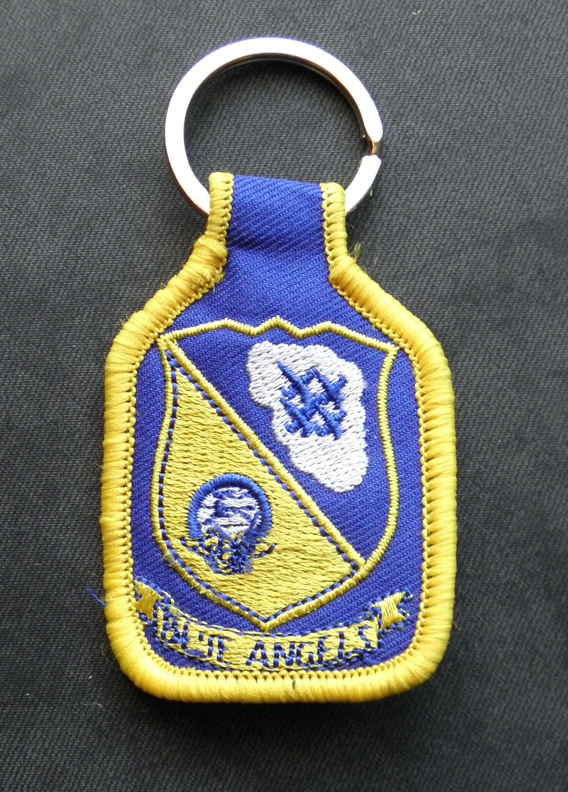 USN US NAVY BLUE ANGELS EMBROIDERED KEYCHAIN KEY RING CHAIN 1.75 X 2.75 INCHES