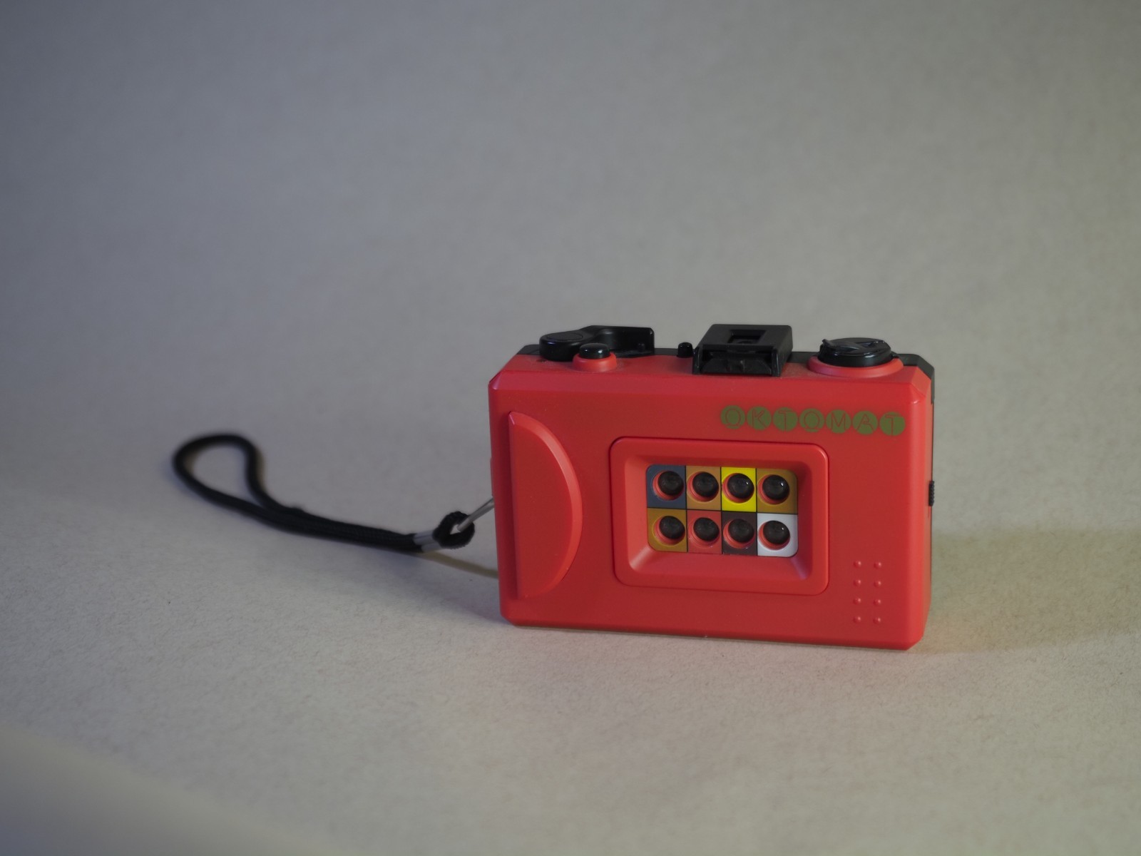 Lomography Oktomat 8 Frame 35mm Film Camera